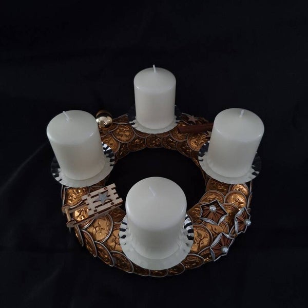 Adventskranz goldig