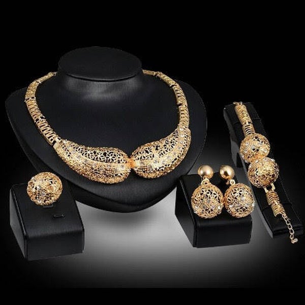 MzSucc3zz Ladies Hollow Big Filigree Ball Rhinestone Crystal Pendant G-P Necklace Bracelet Earring Ring Set