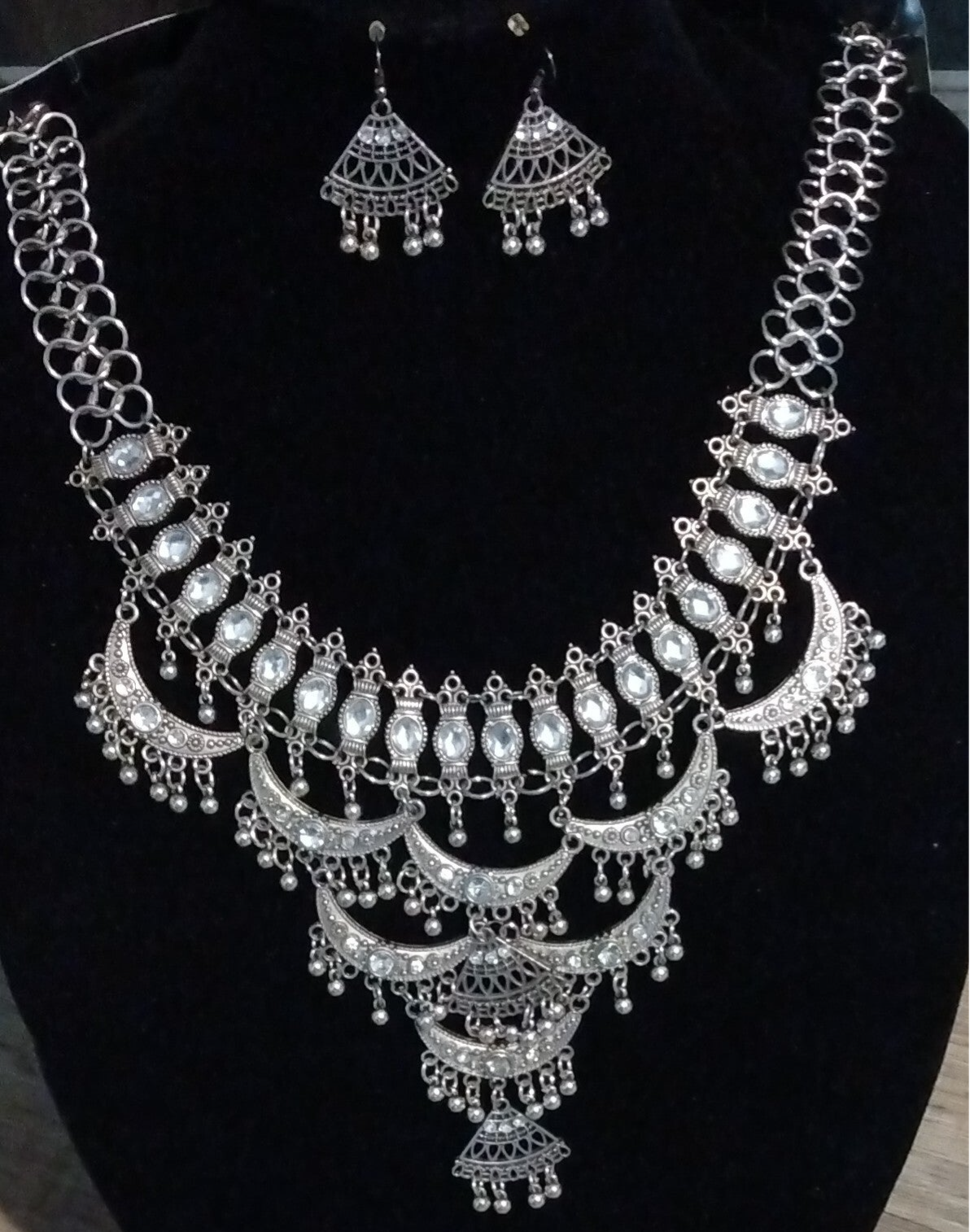 MzSucc3zz Women's Bohemian Tassel Fringe Dazzling Pendant Statement Bib Necklace Set