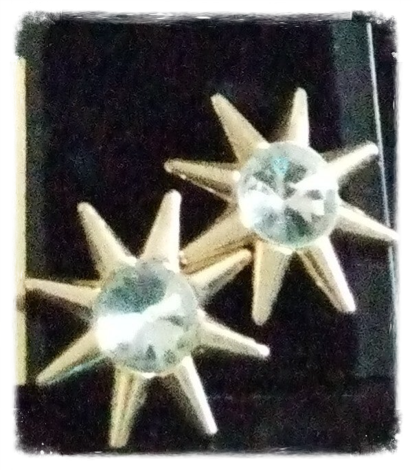 MzSucc3zz  Gold Star Rhinestone Starburst Earrings Stud Sparkle Celestial