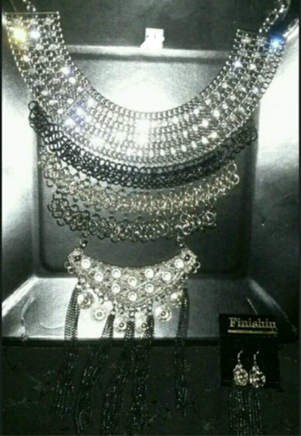 MzSucc3zz Women Bohemian and tribal-style multi-tiered bib necklaces