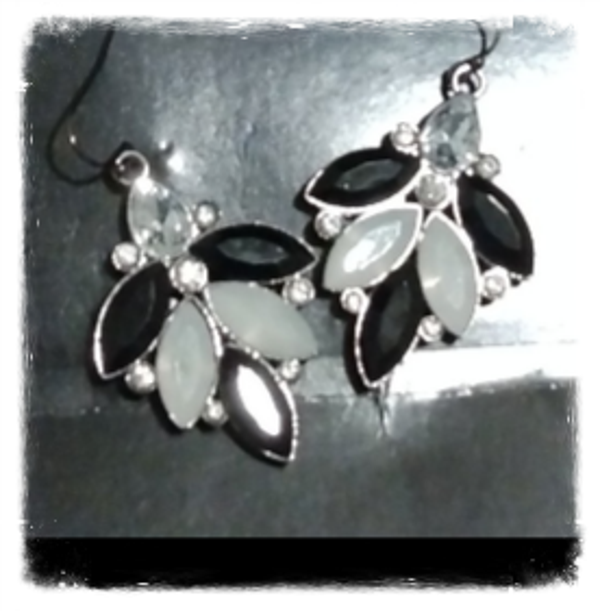 MzSucc3zz Art Deco Black Opaque and Clear Crystal Chandelier Earrings