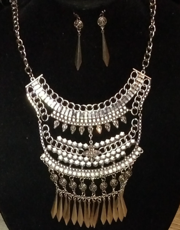 MzSucc3zz Ladies Big Vintage Tassels Pendant Statement Necklace Set