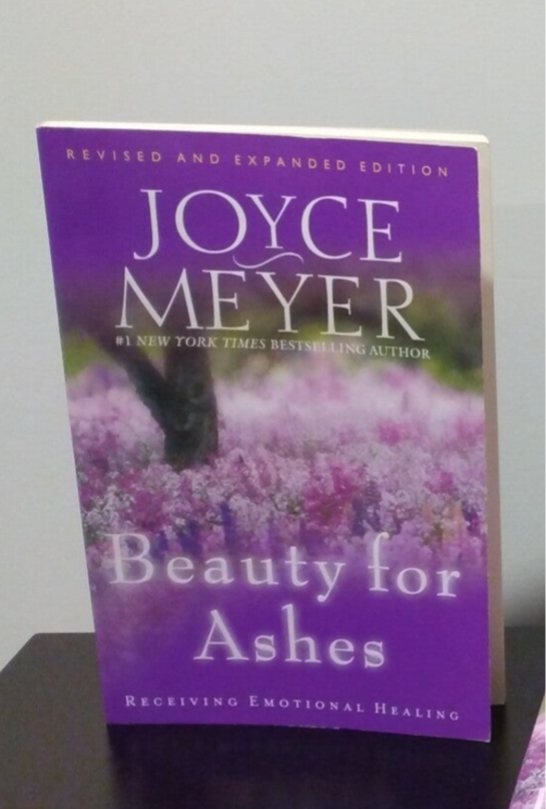 MzSucc3zz Christian Resources Women Men Beauty For Ashes Book By: Joyce Meyers