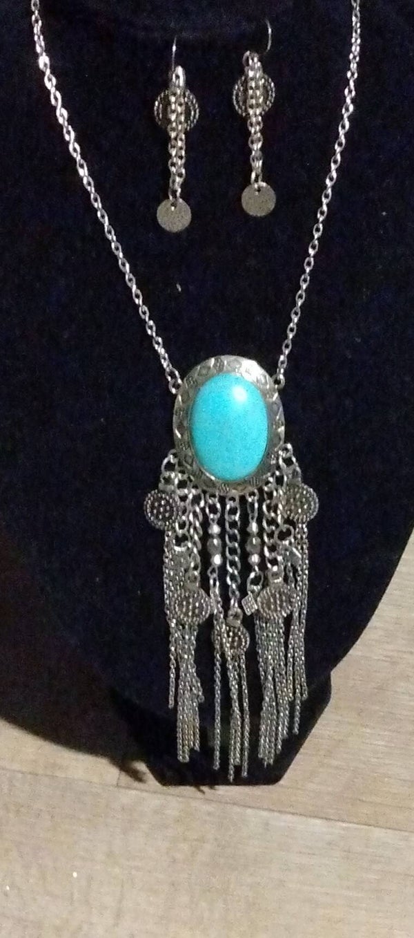 MzSucc3zz Ladies Bohemian Long Turquoise Charms Tassels Bib Necklace