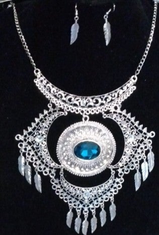 MzSucc3zz Women Boho Big Blue Pendant Vintage Statement Bib Necklace Tassels Silver Accents