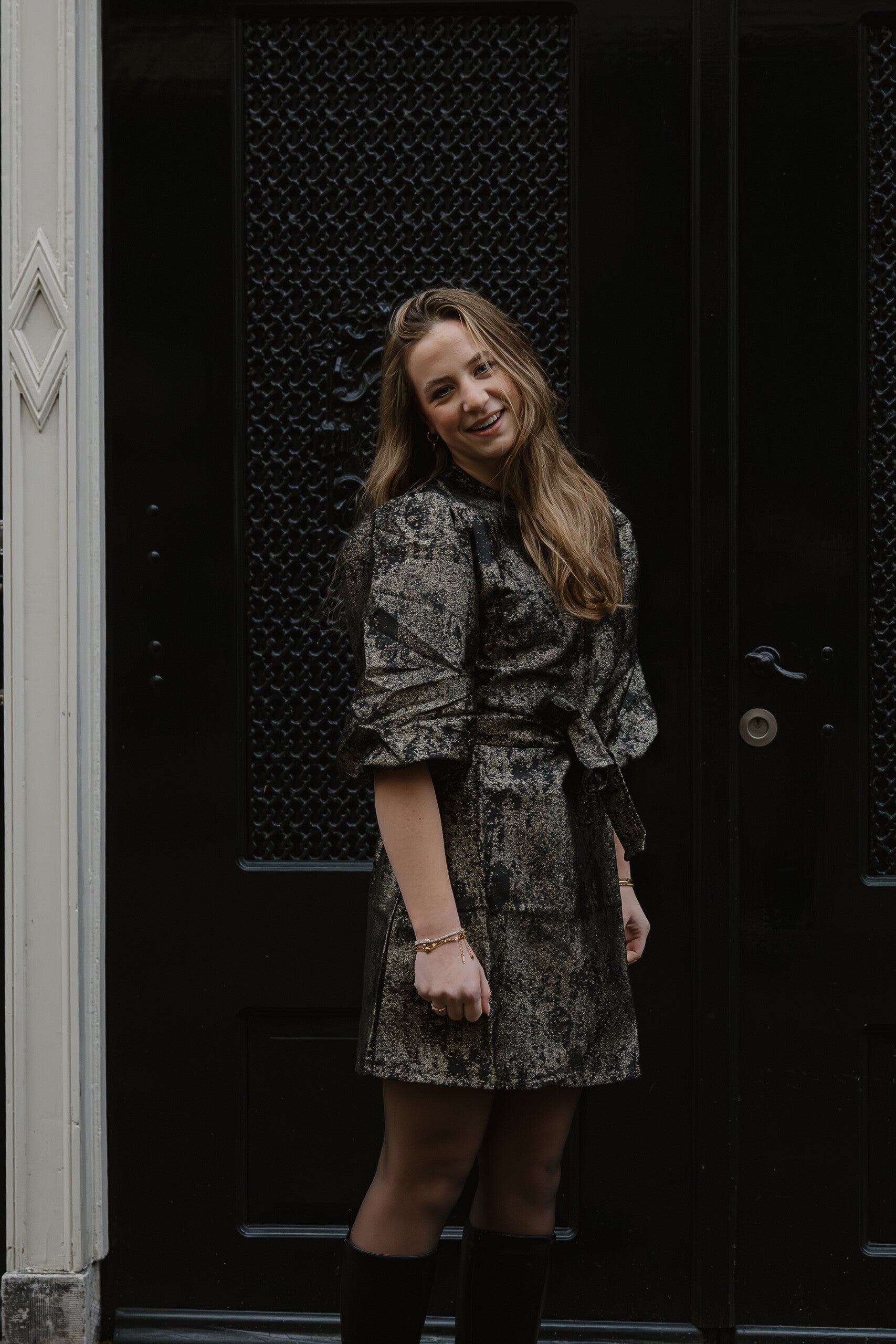 Shine pofmouw jurkje goud