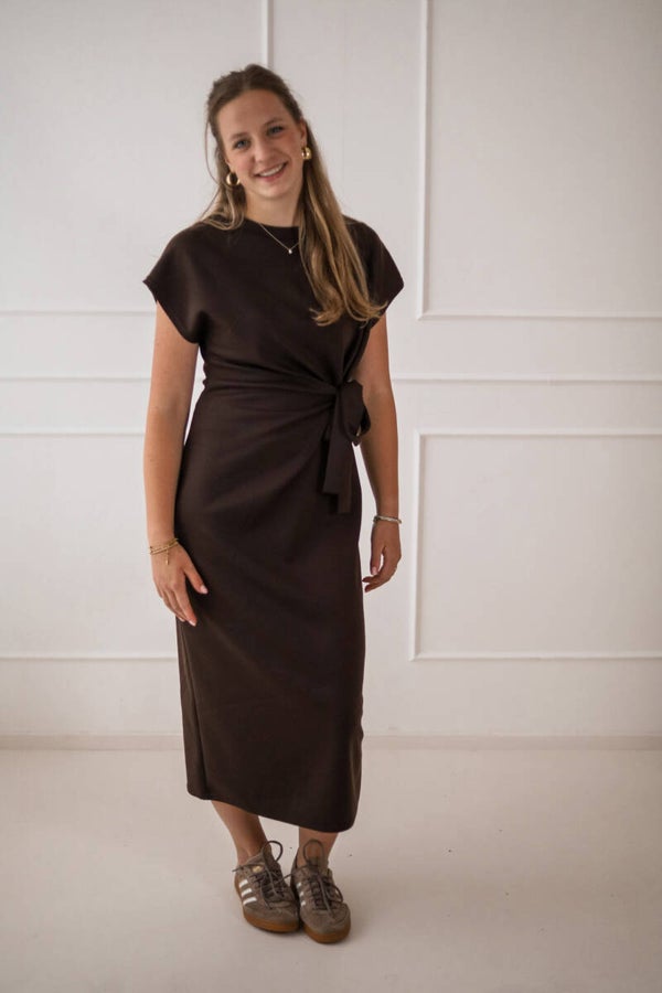 Anne jurk met strik // Bruin