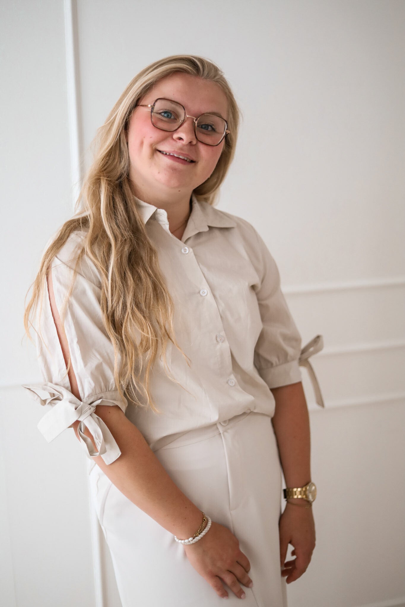 Blouse met strik // beige