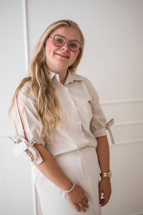 Blouse met strik // beige