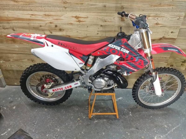 cr 250 2004