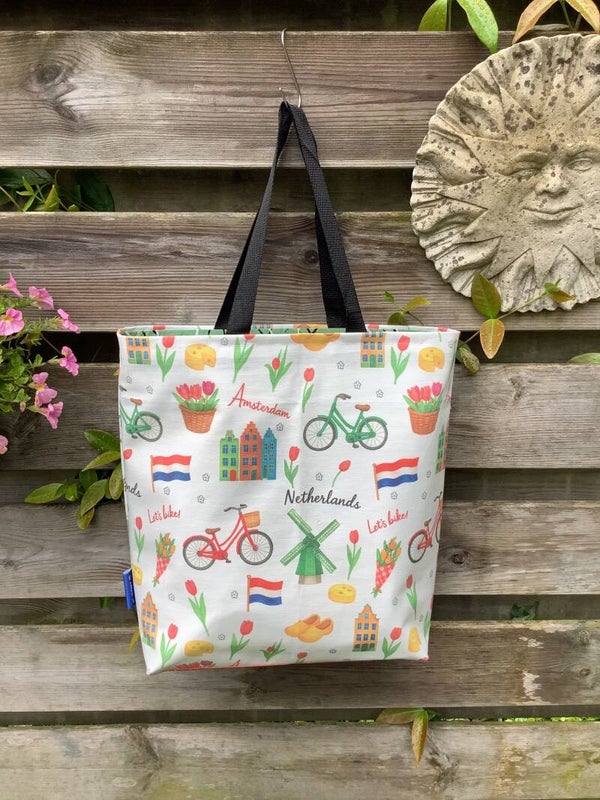 Handgemaakte tassen / midi shoppers/ shopperbags met diverse printen