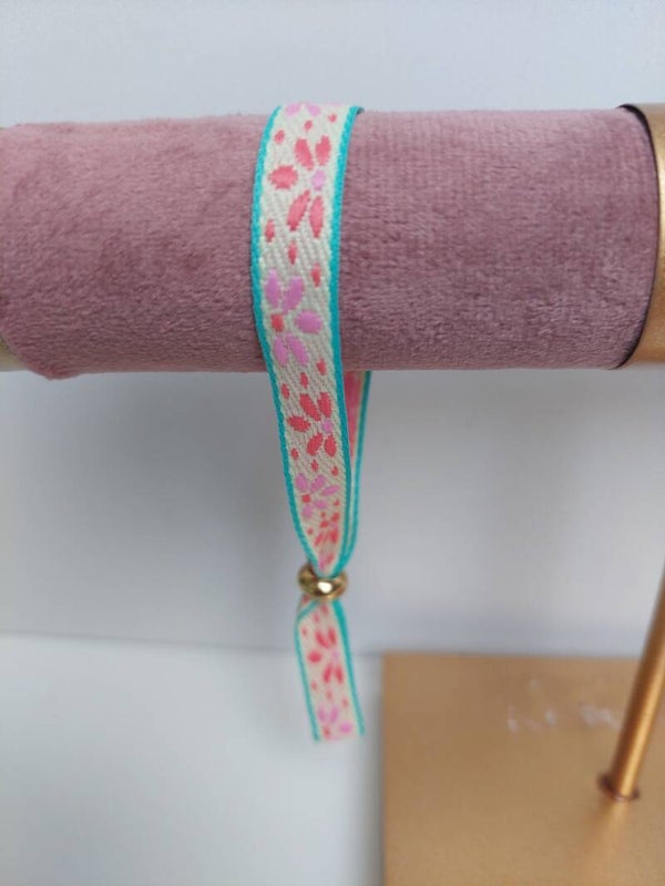 Lint armband met gouden bead stopper