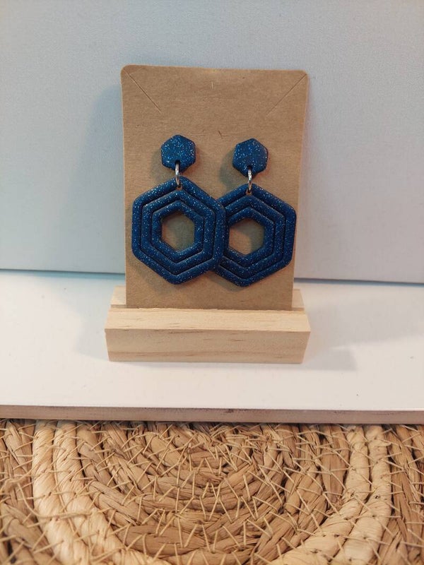 Klei oorbellen blauw met glitter