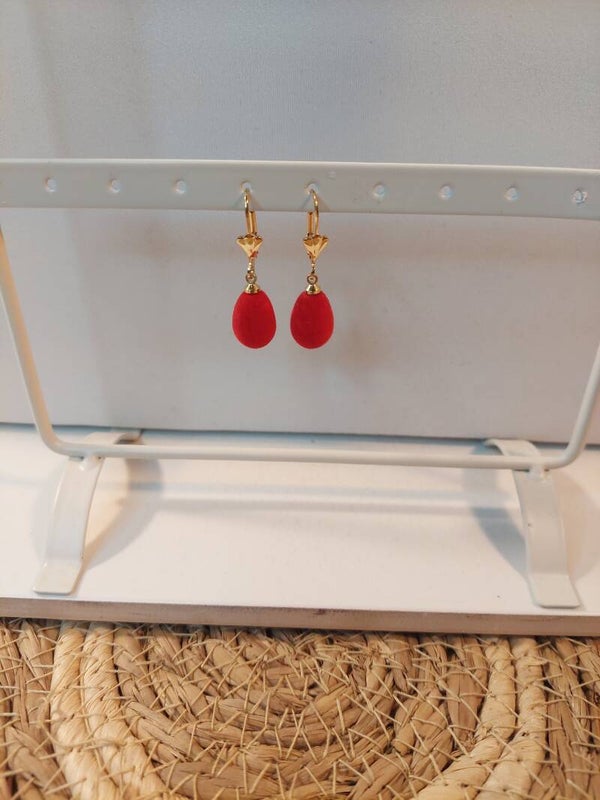 Oorbellen rvs goud met rood fluwelen hanger