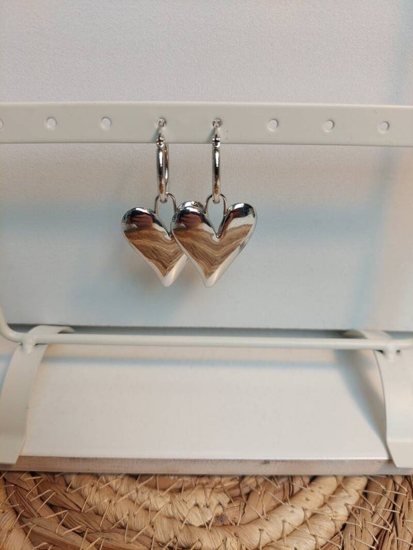 Oorringen rvs zilver met hart hanger