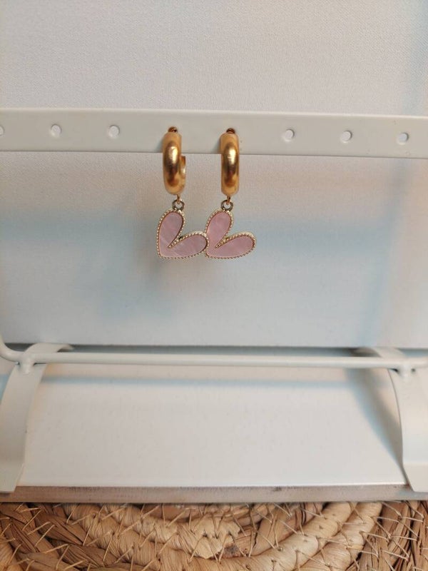 Oorbellen rvs goud met roze hartjes hanger
