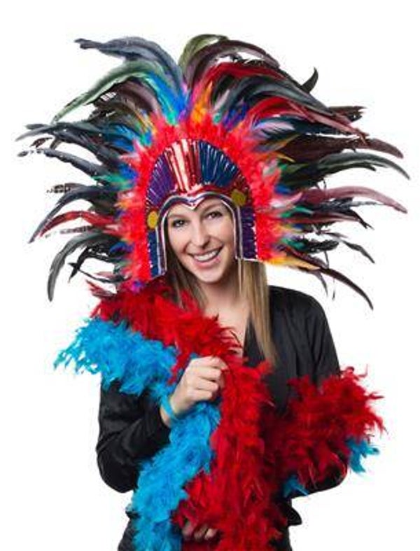 Diadème avec plumes colorées