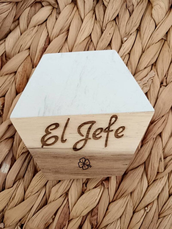 Posavasos hexagonal personalizado de madera y mármol