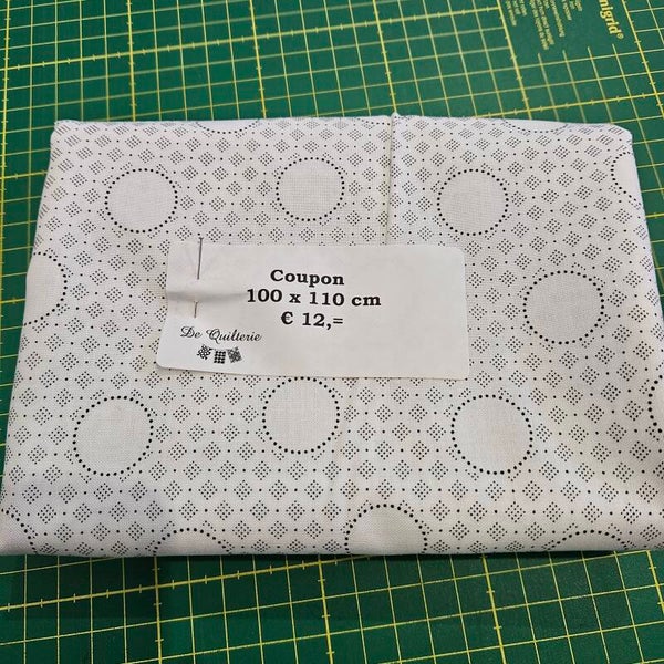 coupon stof wit met zwarte opdruk