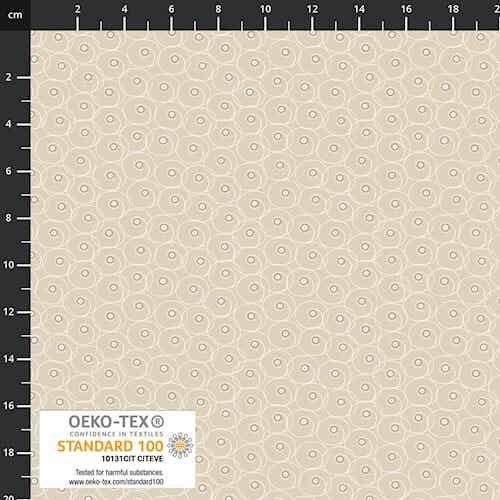 Q459 - stof beige met motiefje - Fun in The Forest