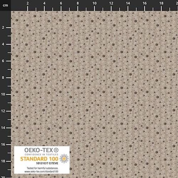 Q254 - stof taupe met  klein motiefje- Fun in The Forest