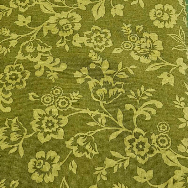 A7- stof green flowers