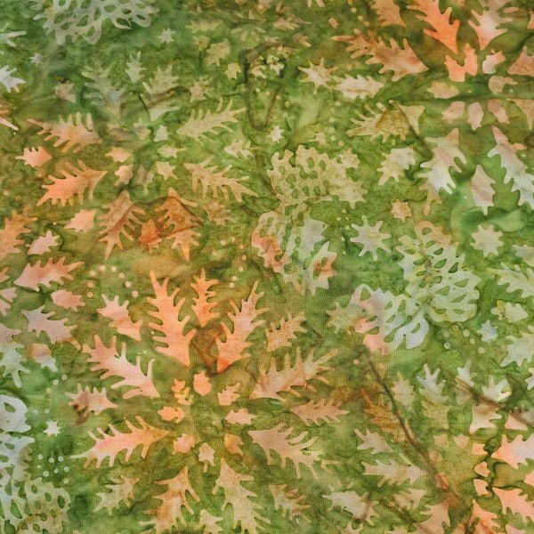 B4 - batikstof - green tonga- Timeless Treasures