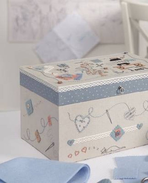 Grote naaibox kartonnagepakket