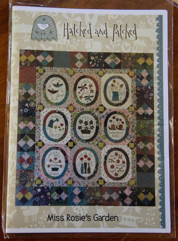 Patroon Miss Rosie's Garden - Hatched & Patched