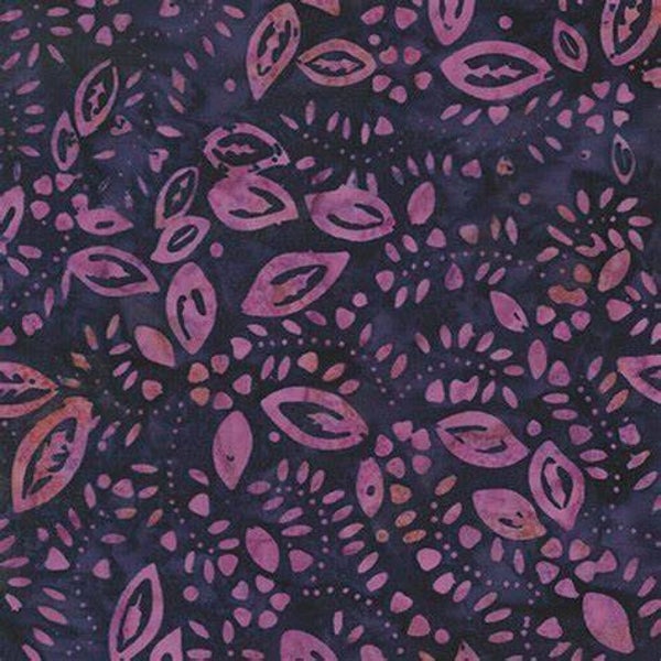 B62 - batikstof leaves plum/pink