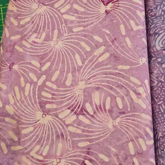 B143 - batikstof bali adrift - Benartex