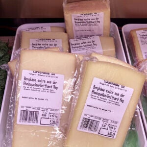 Bergkäse (extra) ca 150g aus der Rheinquell-/ Gotthard-Region