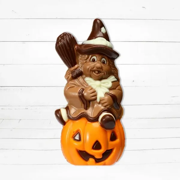 Halloween Hexe auf Kürbis 100g