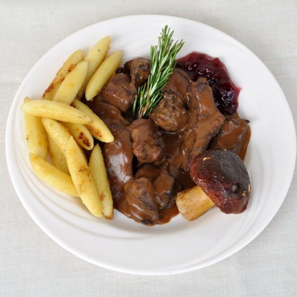 Hirschpfeffer gekocht (für 2 Personen, 600g)