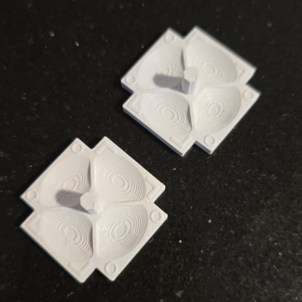 Feeding dish smal for liquid or solid food