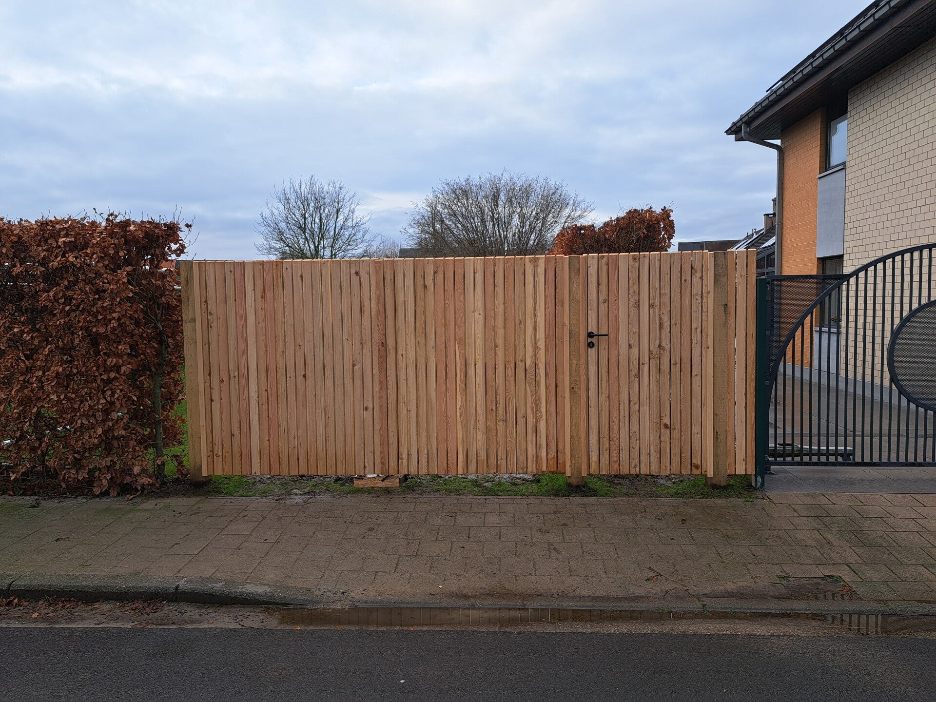Maatwerk houten poorten