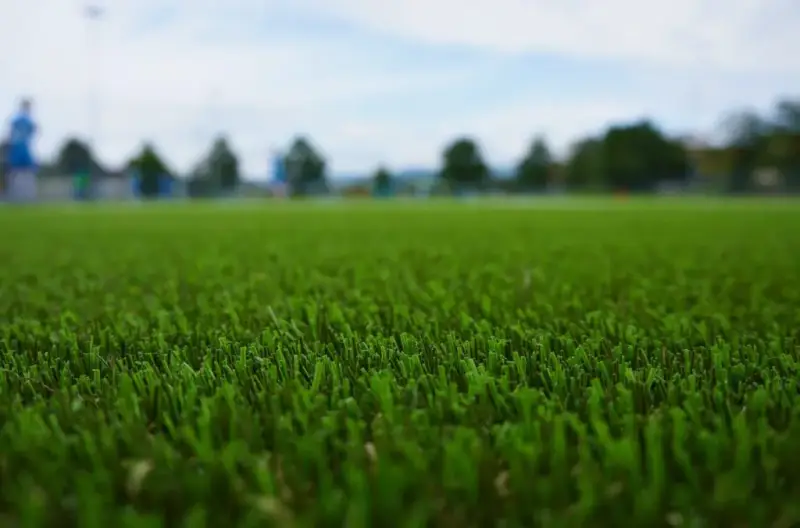 High-quality artificial grass lawn installation for a clean, low-maintenance landscape in Quebec