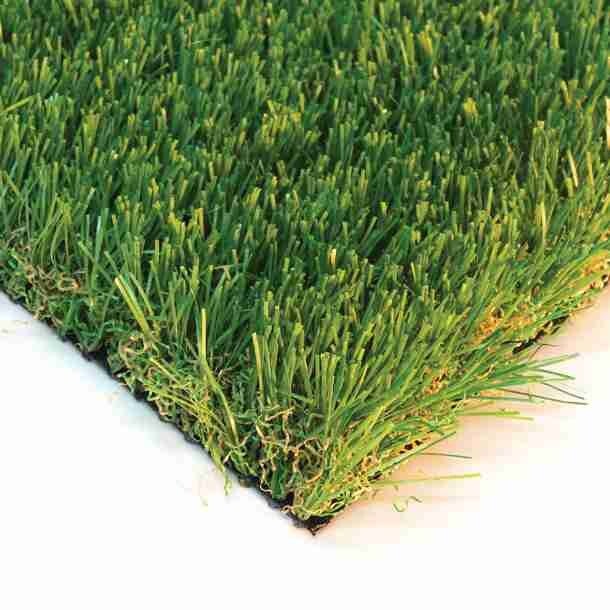 Artificiel, synthethique gazon installation garderie Laval Montreal by Capo Surface