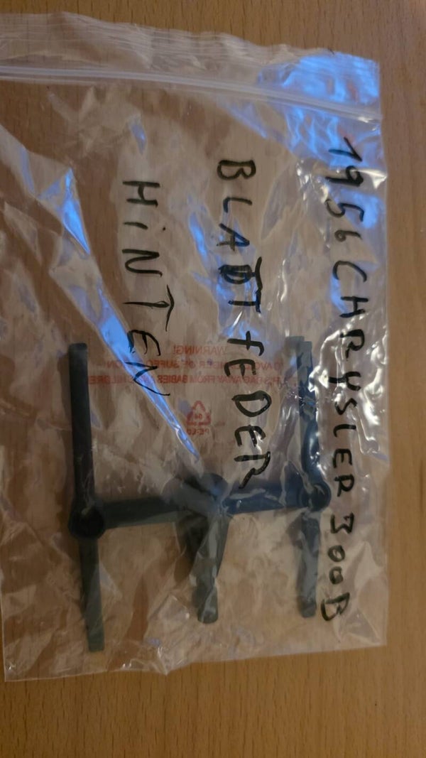 Original Ersatzteil: Blattfeder-Halterung für 1956 Chrysler 300B