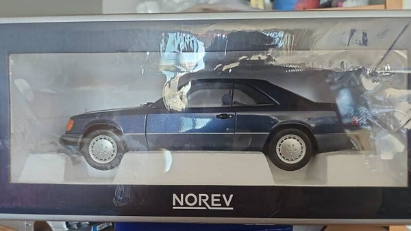 Mercedes 300 CE (C124) Norev 1:18 - Blau Metallic - OVP