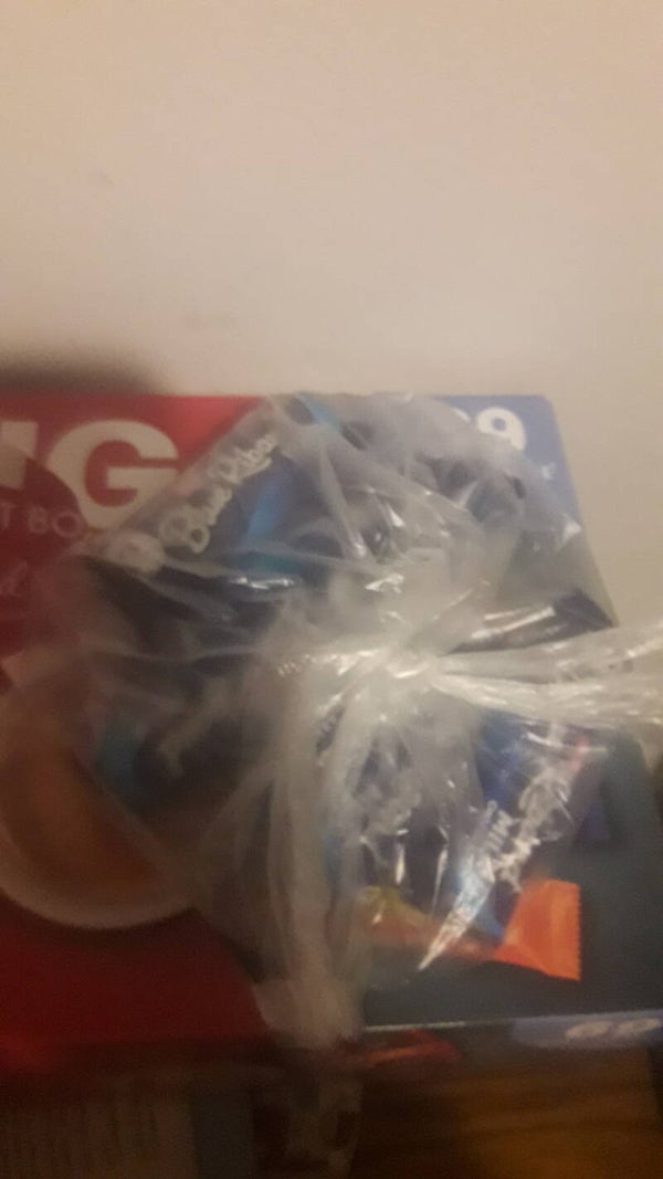 10 chocolate Nestle biscuits blue riband