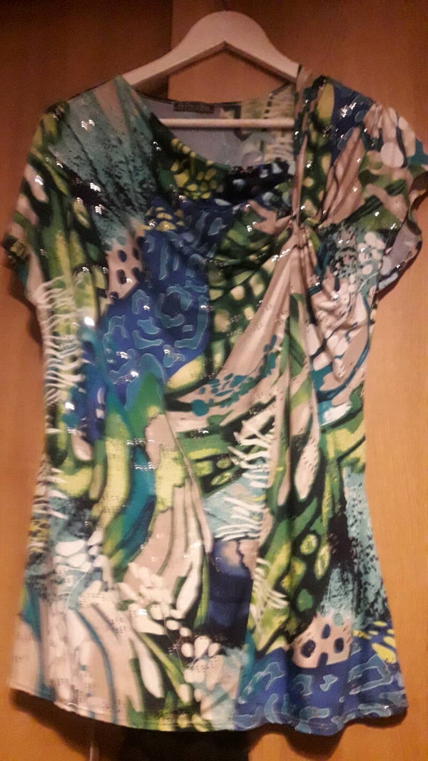 Ladies top from al paradise vgc used size large