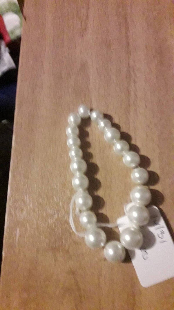 Pearl second hand bracelet