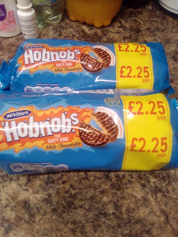Two packets if chocolate hob nobs oaty ones milk chicolate