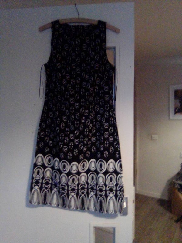 George dress vgc used size 8
