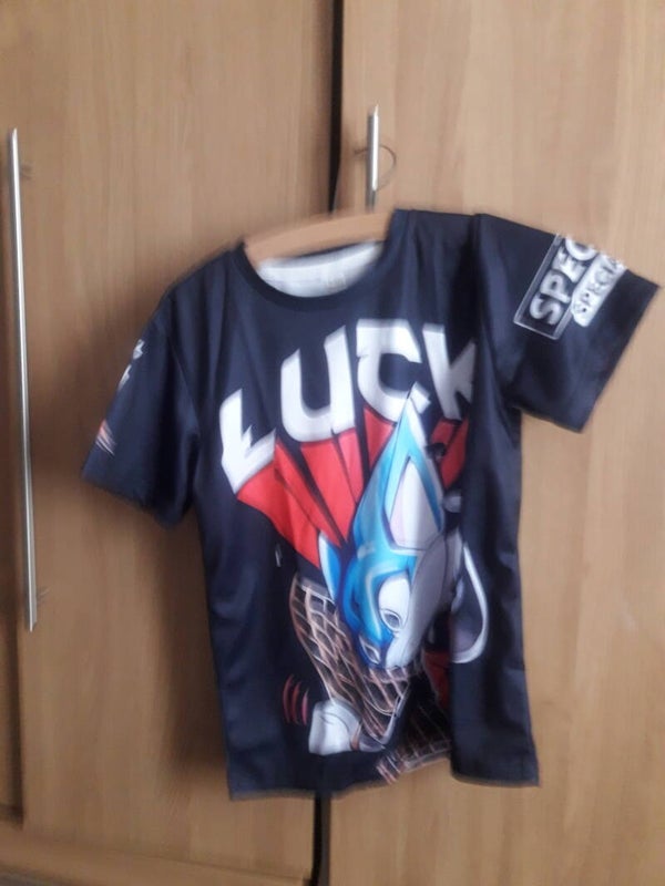 9/10 yr old boys short set new with packaging