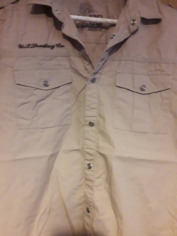 Urban spirit mans shirt medium used