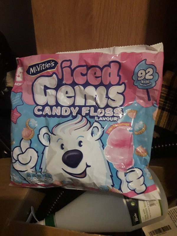 Iced gems candy floss flavour