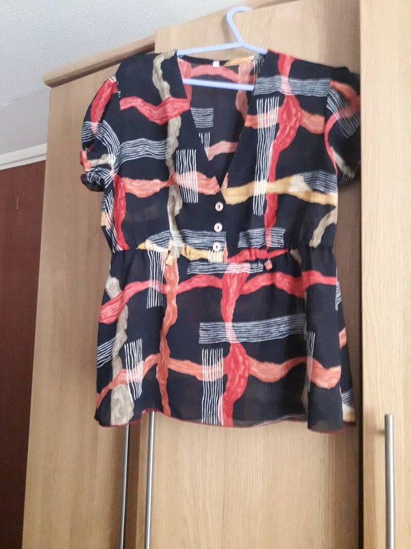 Ladies blouse unbranded used